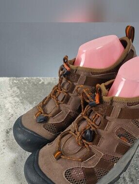 Keen Men's Size 9 Hiking Trail Shoes Super Grip Soles